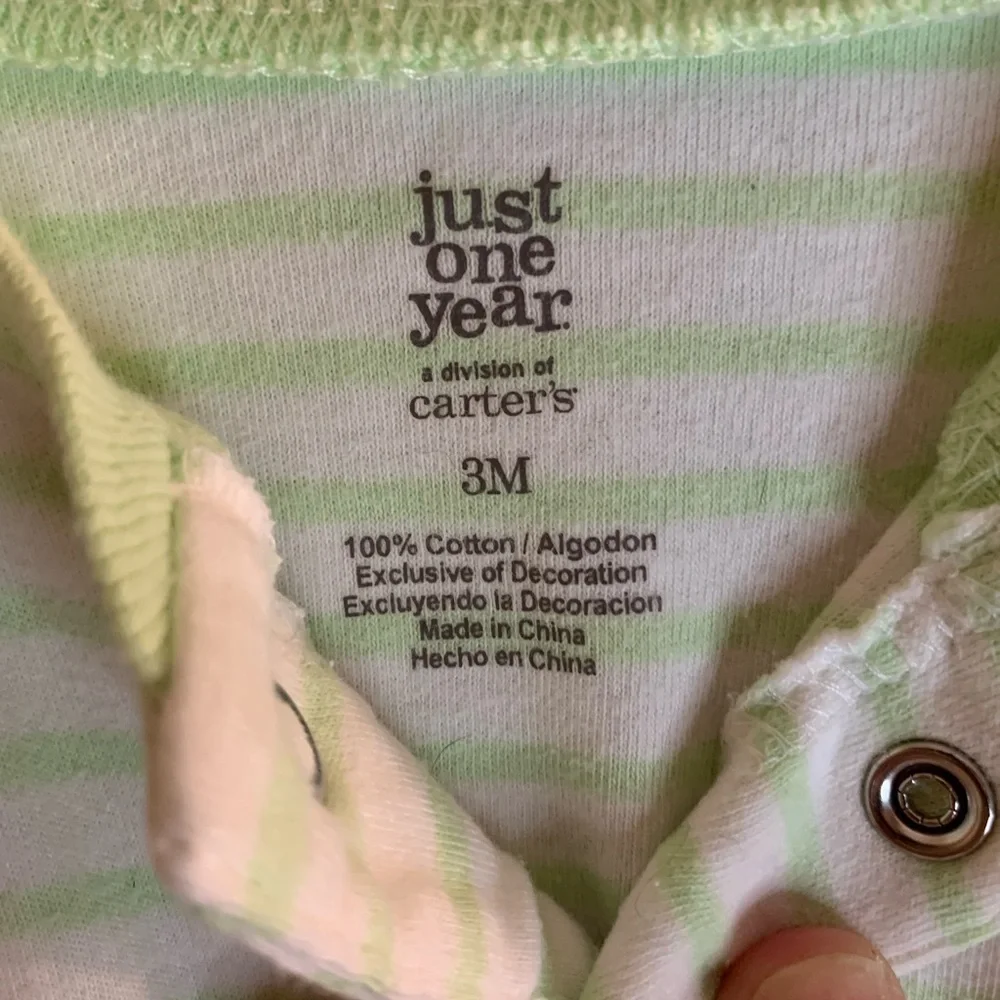 Carter’s Just One Year light weight sleeper size 3 months